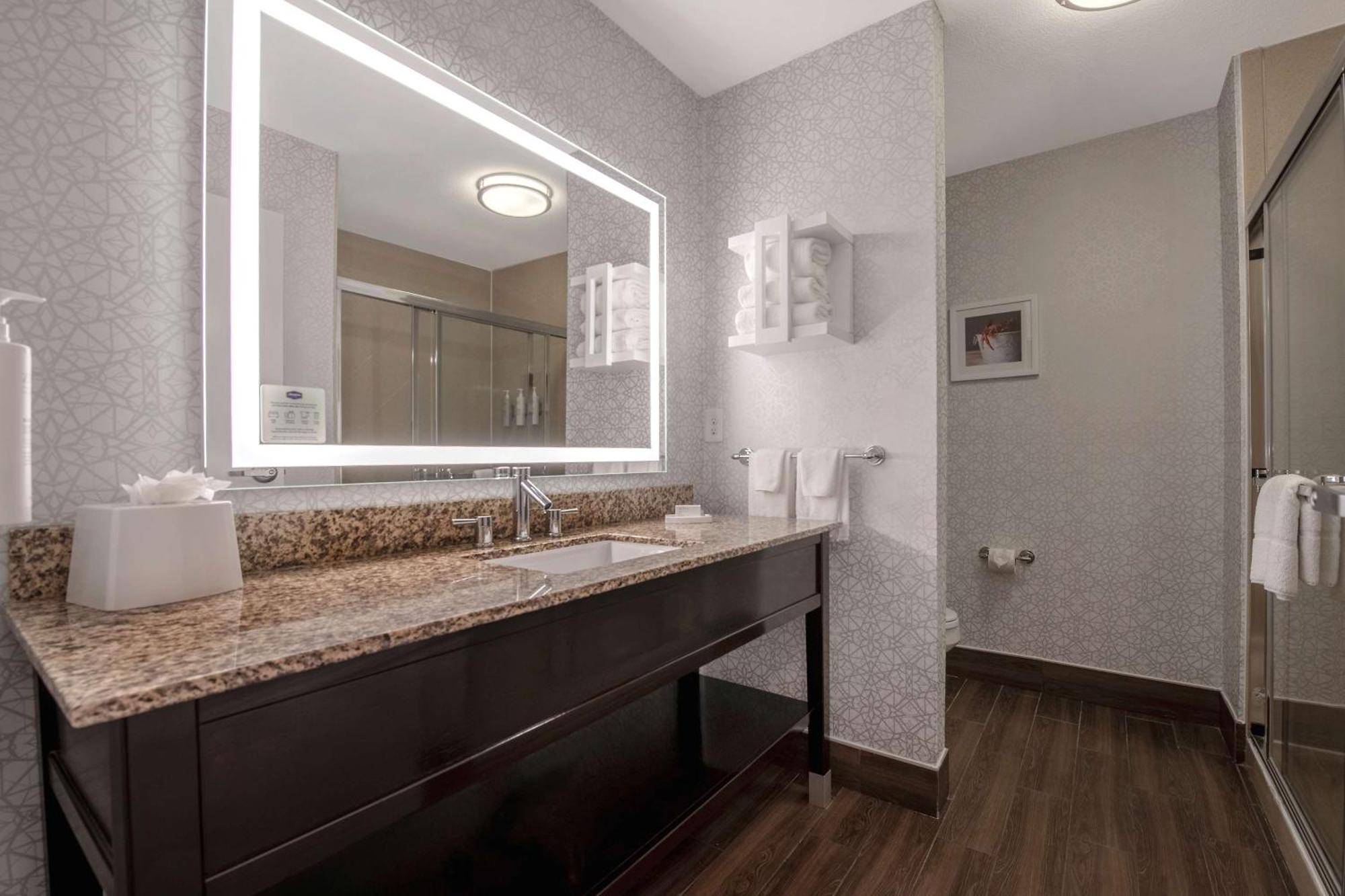 Hampton Inn & Suites Harvey Eksteriør bilde